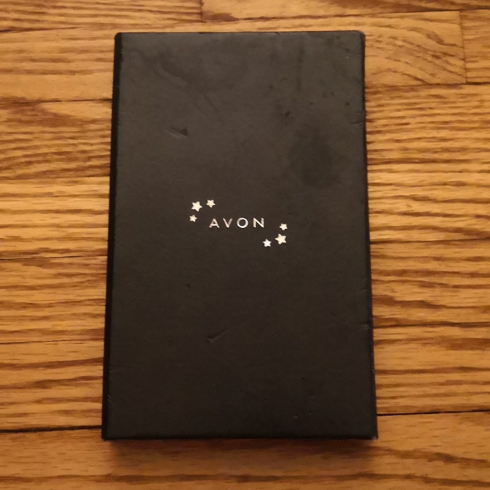 AVON Makeup Design Palette Brand New In Box